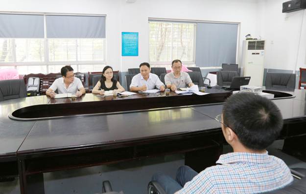 http://www.hieu.edu.cn/__local/9/E1/1B/FC3270000CFBE4DF75952F10C35_64557BA1_764DF.jpg